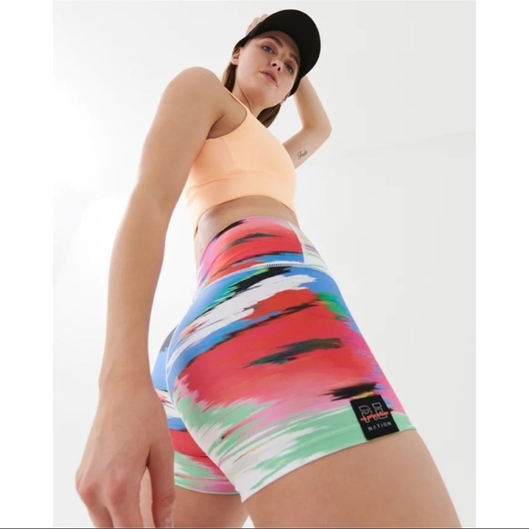 P.e Nation Break Out Short in Print - Picture 5 of 10